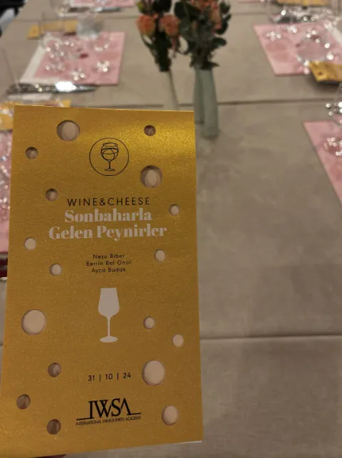 Wine & Cheese: Sonbaharla Gelen Peynirler